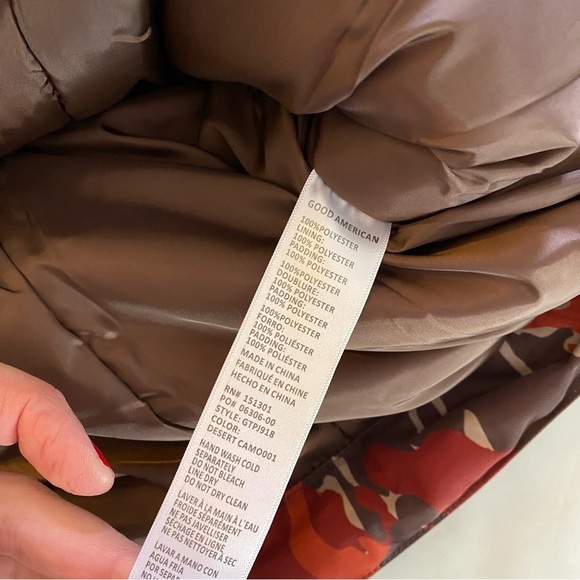 Good American Trucker Puffer Jacket Desert Camo Womens XL Red Tan Camouflage - Picture 8 of 12